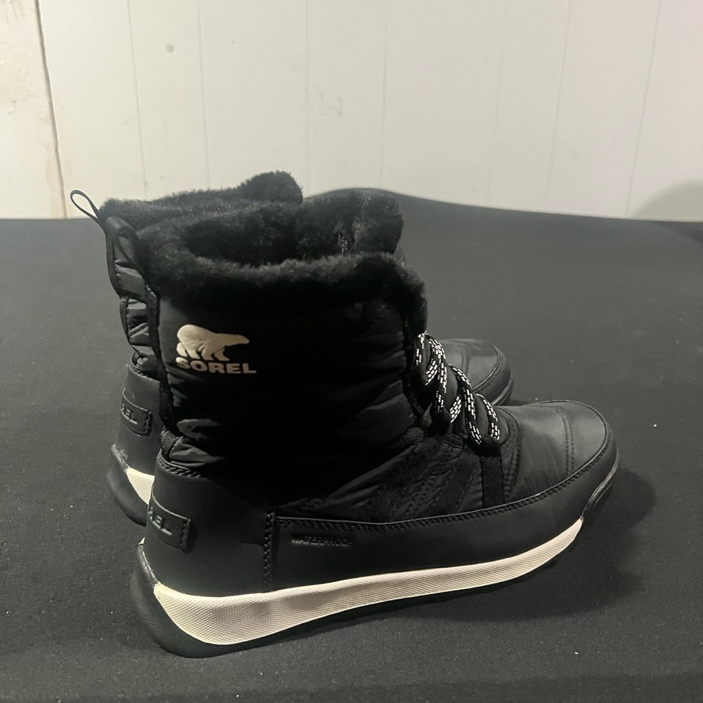 Sorel Women's Black and White Winter Boots
